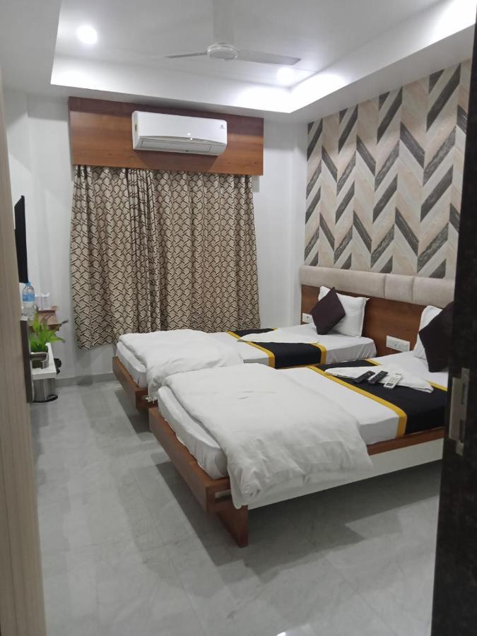 ホテル ファン シティ（ ピュア ヴェジ） Navsari エクステリア 写真